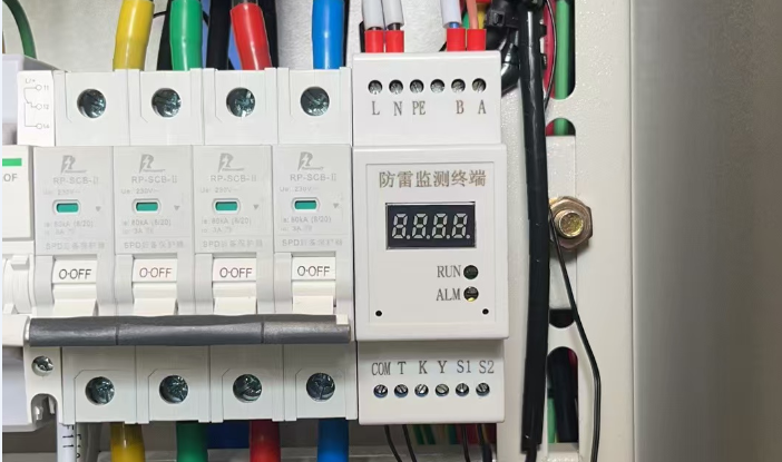 变电站智能防雷监测安装视频